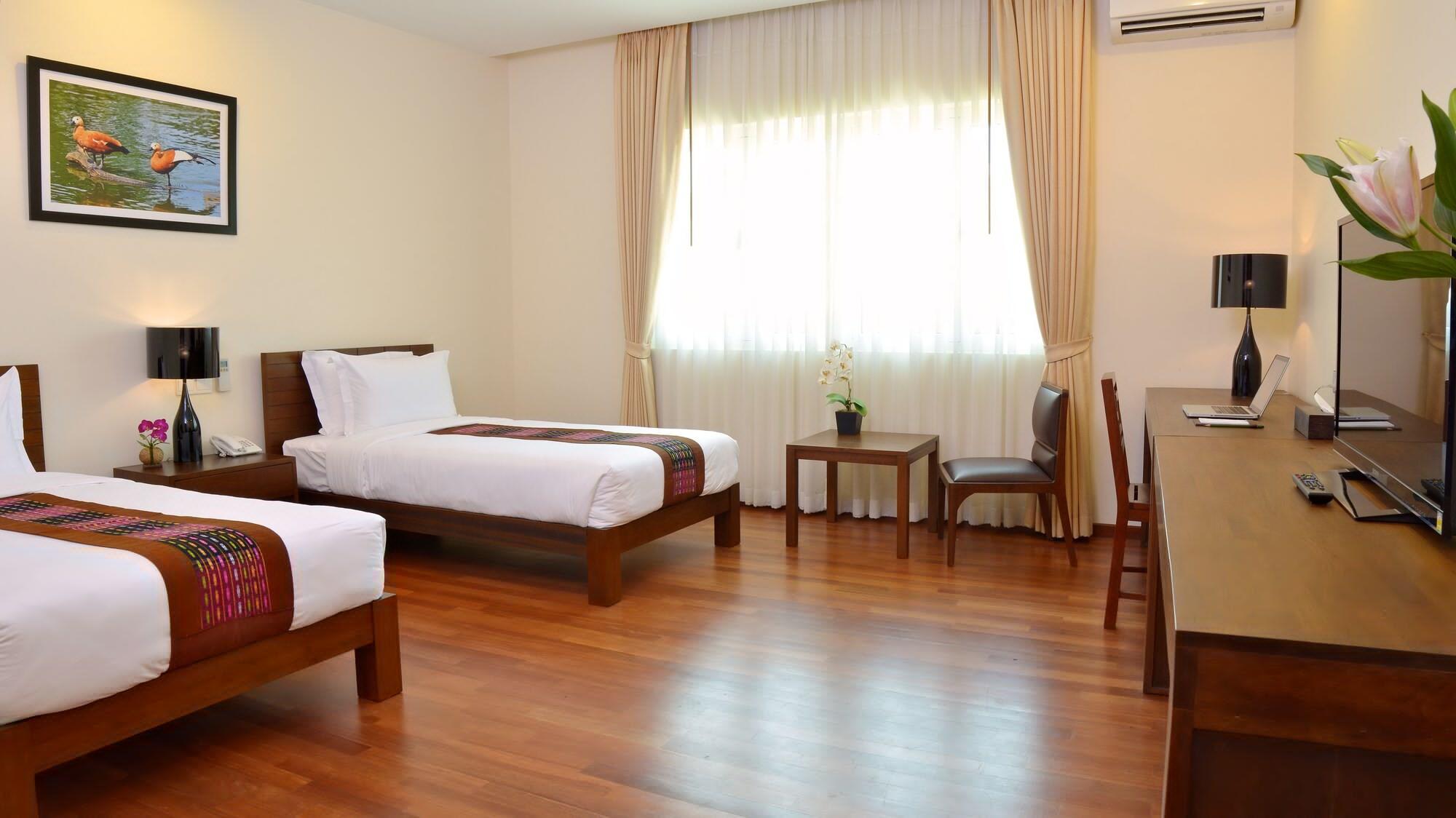 Emerald Palace Hotel Naypyidaw Экстерьер фото