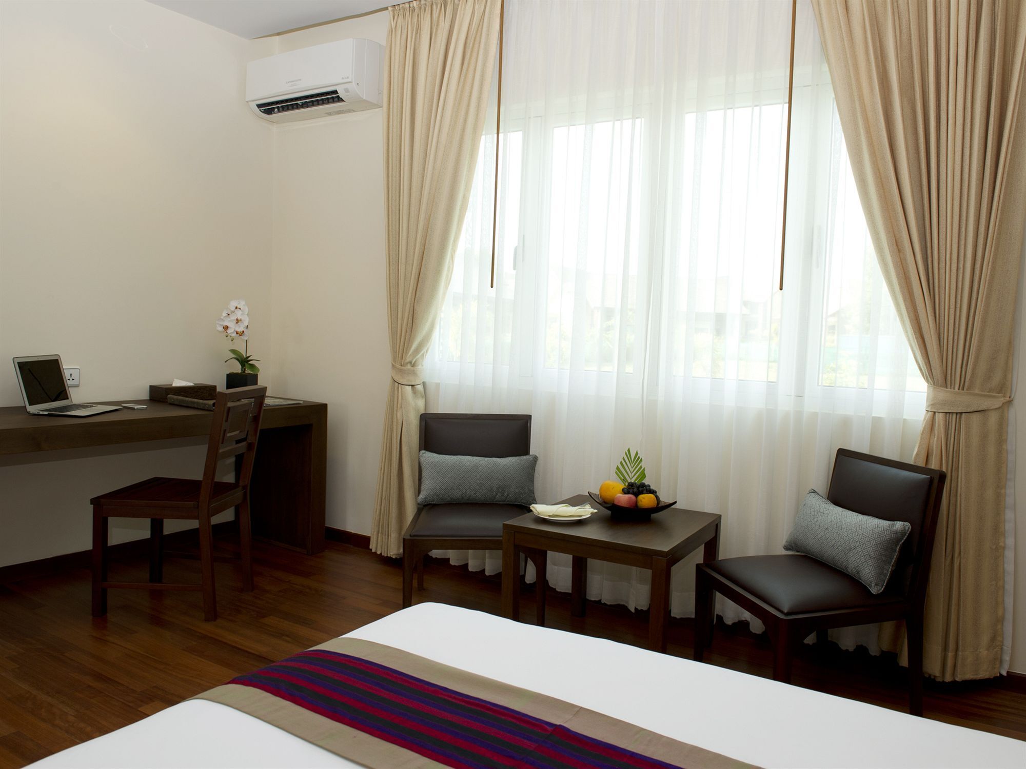 Emerald Palace Hotel Naypyidaw Экстерьер фото